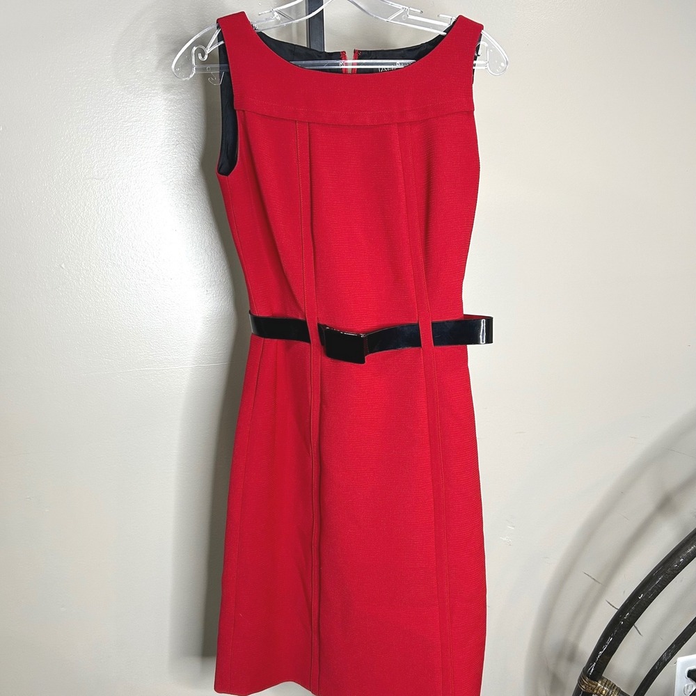 Tahari Womens Red Sleeveless Belted Sheath Dress Size 2 Textured Boat Neck